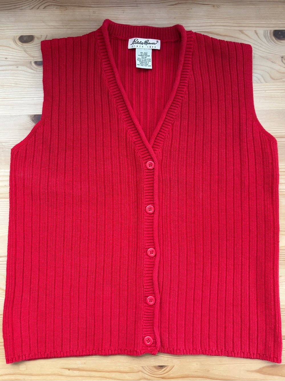 Eddie Bauer ribbed knit button-front vest